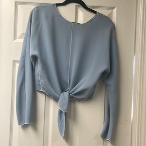 Aritzia /Babaton crop top